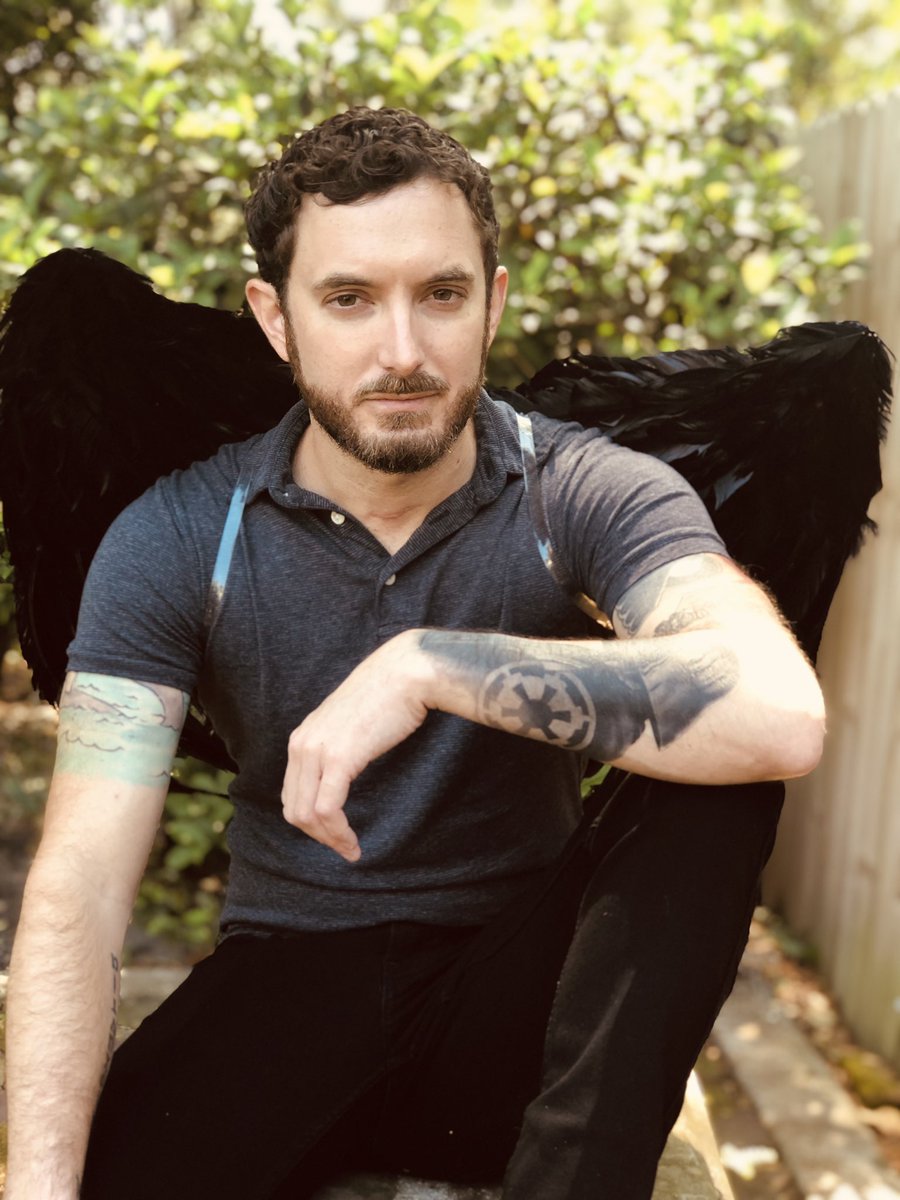 Elle_Lewis2's tweet photo. To be touched by a Dark One is to know instant death. Unless...
#megaconorlando #cosplay #megaconfandays #urbanfantasy #bookstagram #DarkTouch https://t.co/Z8aSr4e0so https://t.co/ghMpK1Otm7