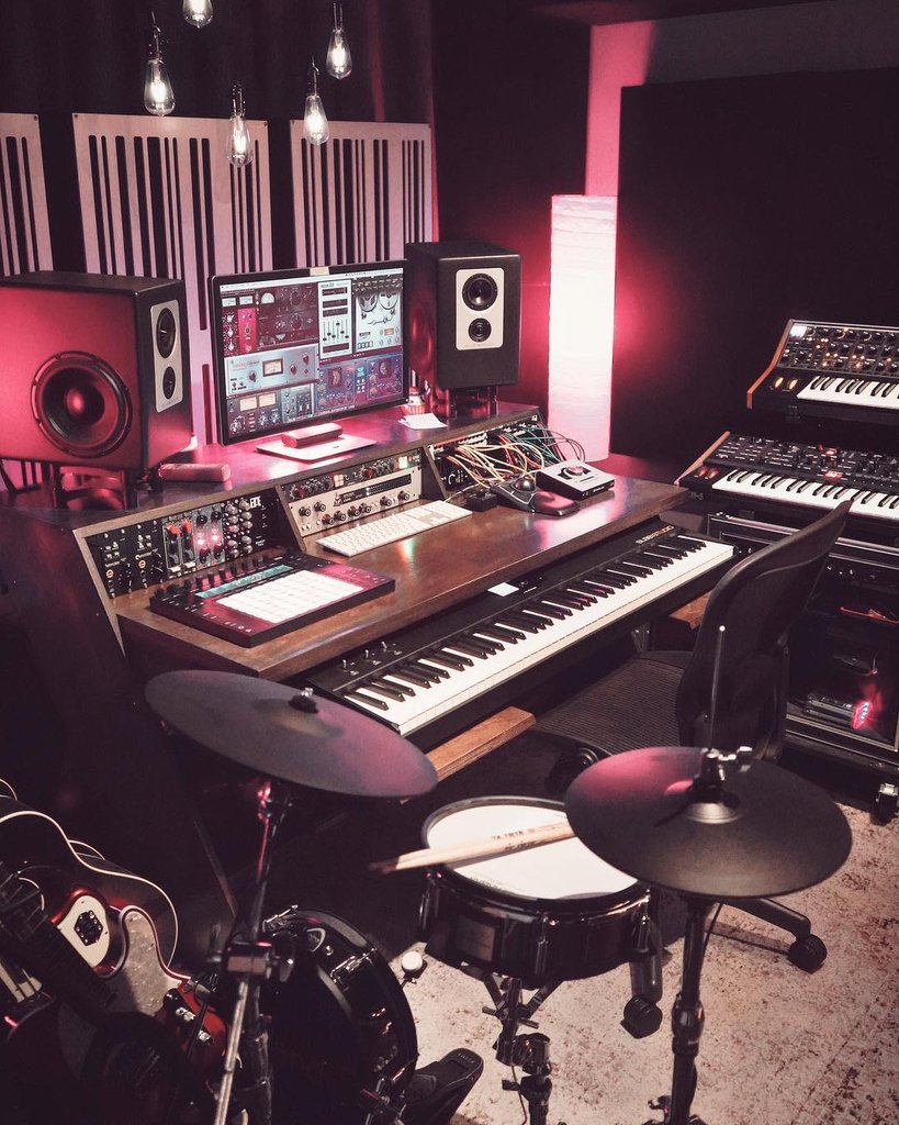 output's tweet photo. ๐จFired up for the day! What's on your studio desktop?
Repost of #OutputPlatform from Zephyr Studios ๐จ
GET YOURS HERE: https://t.co/heK2TehQdJ https://t.co/8Mz12pfbUl