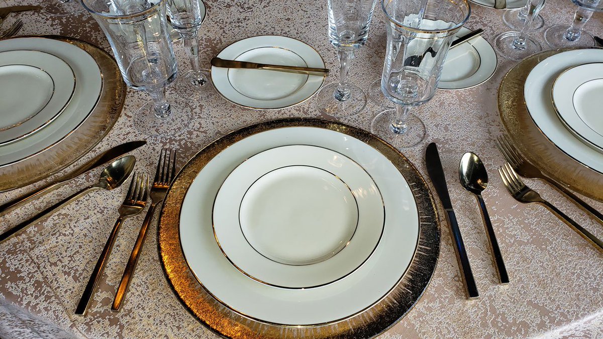 FabulousEvents's tweet photo. When you need to top the table linen with great glassware, china and flatware, call Fabulous Events. 

Tons of options at https://t.co/AVai4kOAcw

#weddingdecor #weddingplanners #weddingplanner #eventplanning #eventplanner #eventdecor #tablescape #tabletop #tablesetting https://t.co/5MZZZHax7z