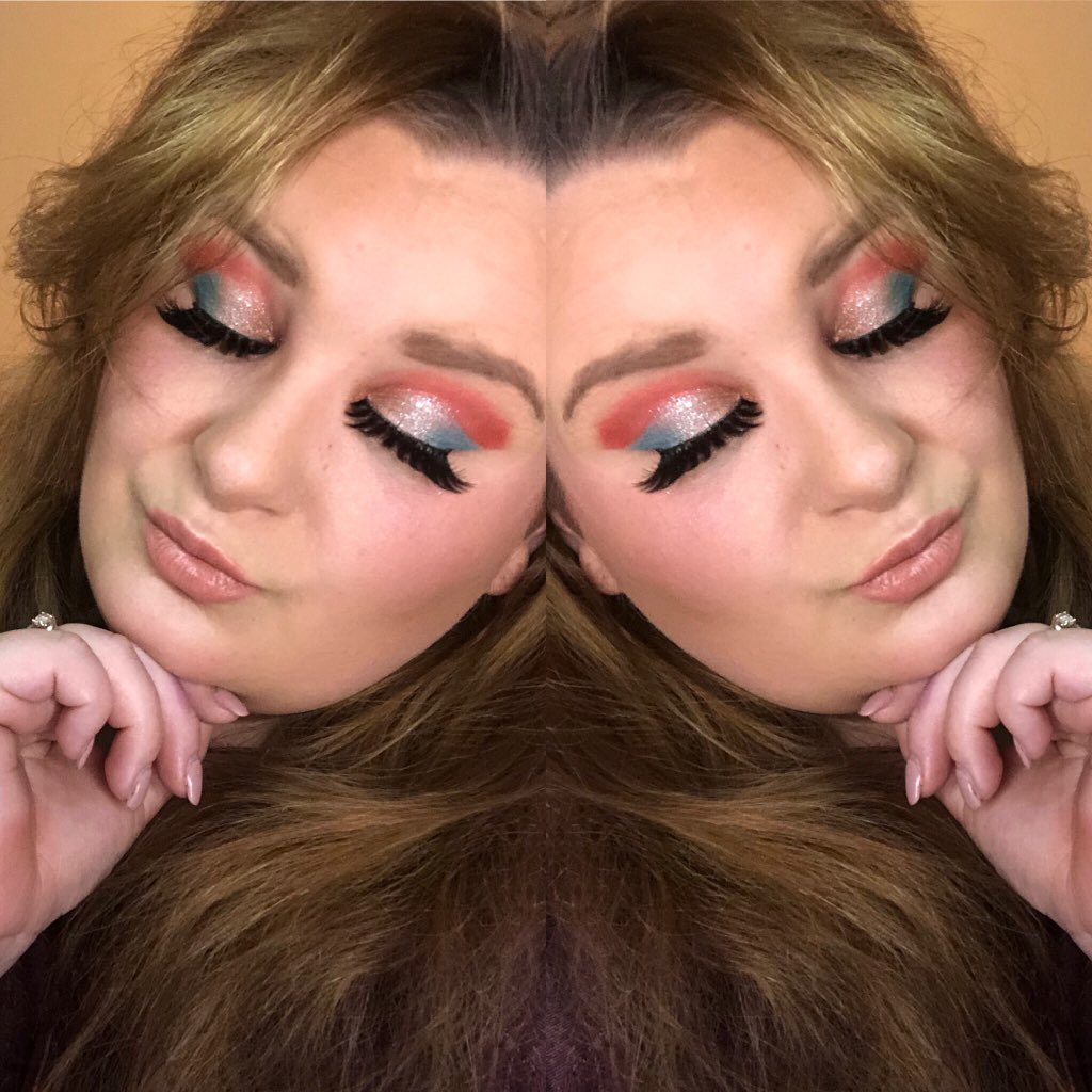 mrsjohnsonxo's tweet photo. #MakeupAddict #makeuplooks #makeupjunkie #makeuplover #selftaught #lashlove #coral #teal #silver #jaclynhillpalette #colorstudio #beautyglazed https://t.co/9RcMrIetUp