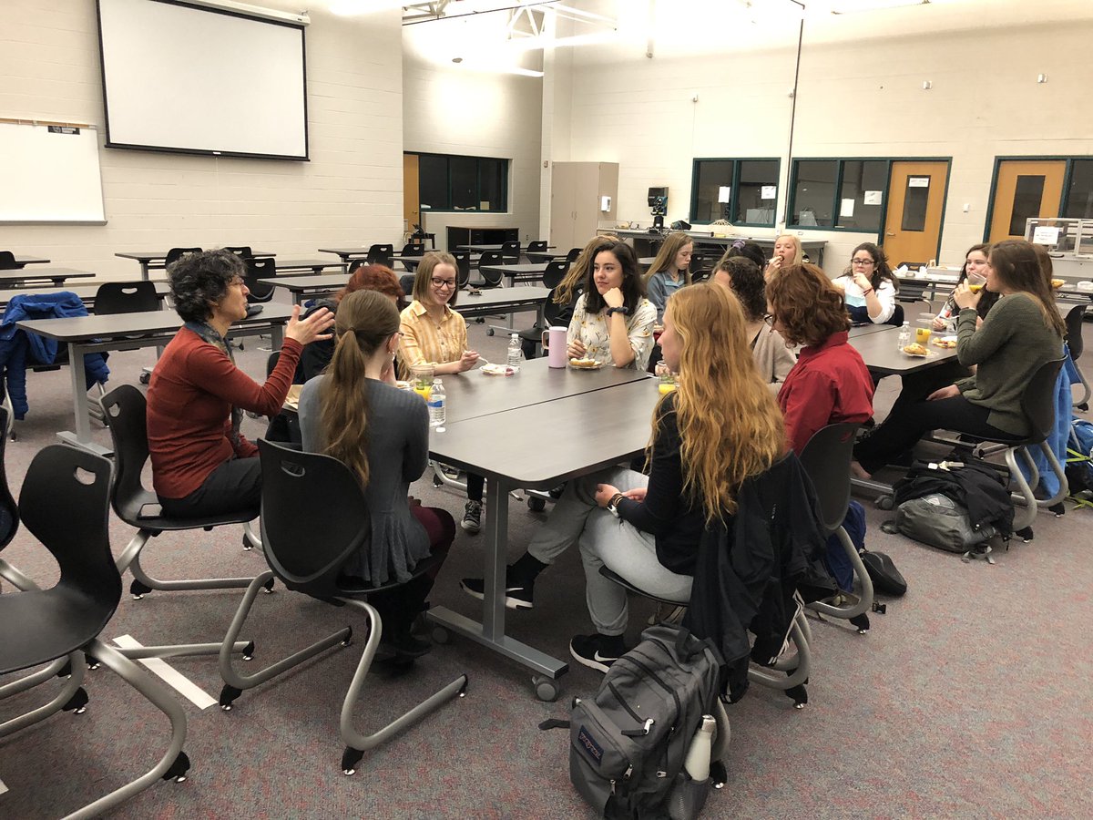 Thank to Hope College WiSE organization for providing breakfast and mentorship to our future WOmen in science and engineering! #gowo #WomenInSTEM