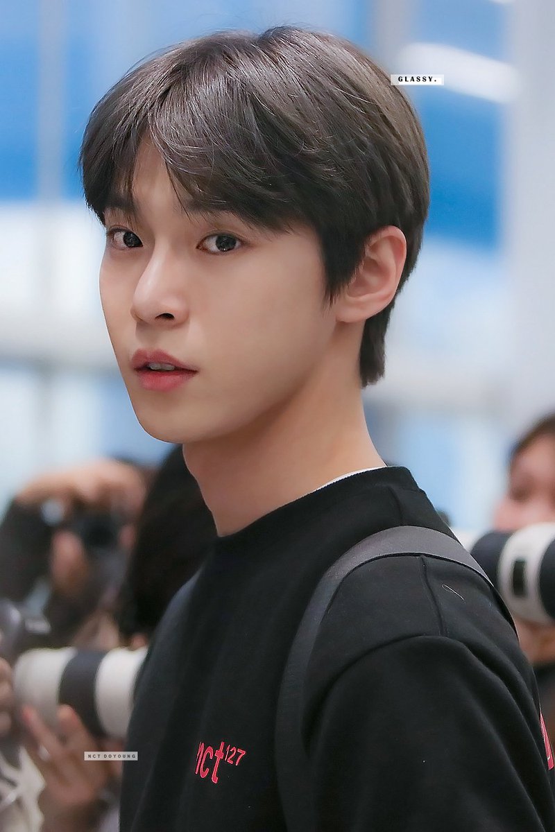 mozchii's tweet photo. LAGI LAGI AKU LEMAH DENGANNYA😖#DOYOUNG #NCT #NCT127 #NCT127onGMA #NCT127_1st_World_Tour #NCT127inUSA #MarkCapable https://t.co/NR6FpFa2Yi
