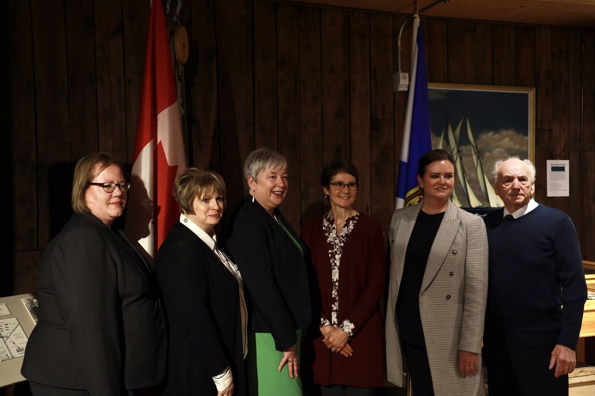 BuildNovaScotia's tweet photo. The province &amp; the Government of Canada are investing $1.5mill to revitalize and enhance the Big Boat Shed on Nova Scotia's iconic Lunenburg waterfront to ensure it continues to be a place where Nova Scotians &amp; visitors can experience and participate in traditional shipbuilding. https://t.co/VfnIxuY1lq