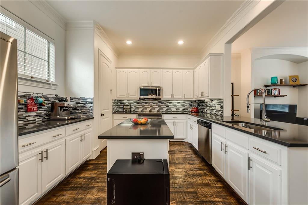 CranstonGroup's tweet photo. #OpenHouse

📍 1914 Euclid Ave. #C | #Dallas, TX
🏠 #OpenHouse: Sat. (1-3pm)
#LowerGreenville #Condo

2 Bed / 2 Full Bath / 1 Half Bath
2,024 SqFt / Offered for $430,000

For more details, private tours, or for any of your #RealEstate needs - contact the #CranstonGroup 🗝 #RHAdfw https://t.co/uSTvi8RyYL