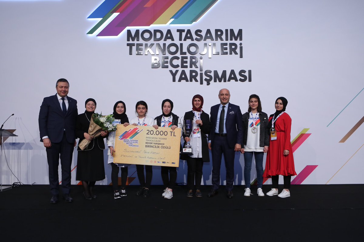 Yarışmamızda 1.’lik derecesine giren  okulumuzu tebrik ediyoruz!🏆

#BeceriYarismasi #YeteneginGelecegin #modelist #moda #stilist #mttby #lise #tasarım #yarisma #fashion #kalıp