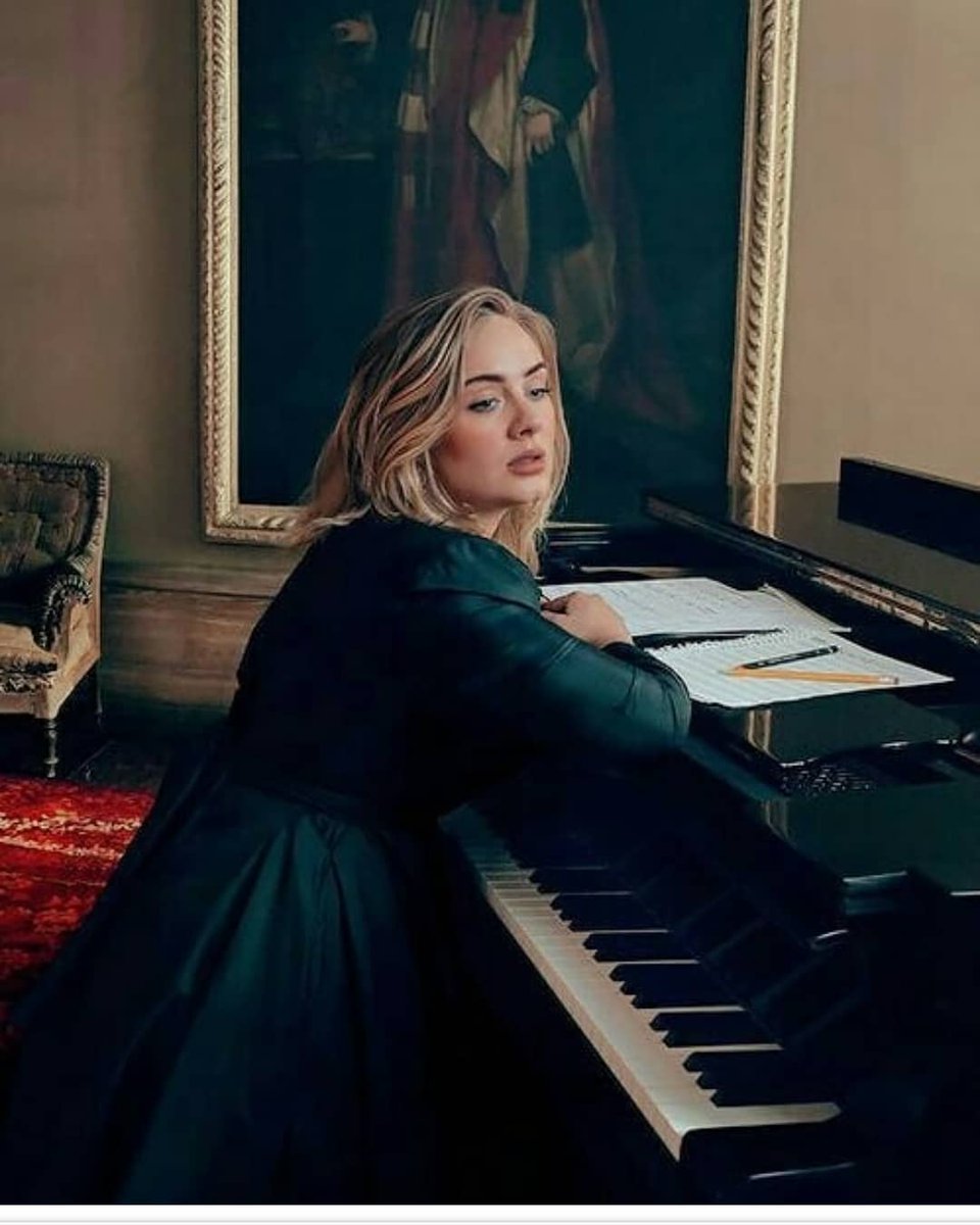 FansClubArgent3's tweet photo. Te extrañamos, te esperamos. Siempre vas a ser nuestra Reyna 💕👑@adele #adelelove #adeleadkins #adele25 #adele21 #adele19 #adelequeen #adelefanpage #adeleargentina #adelepasion #oneandonlyfc #oneandonly #fansclub #daydreamers #omg #adelenews #adelenewalbum #adelelive https://t.co/WgbjLXyYv6