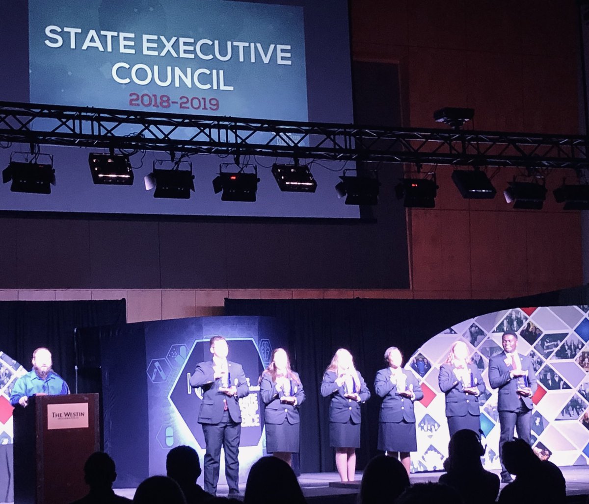 RichmondHOSA's tweet photo. Proud of and thankful for this incredible team!! #RHSBMS @wearrrichmond @LearnatRHS @2thedorkside @HawleyScience Thanks @IndianaHOSA for a GREAT SLC!!! https://t.co/y3Cumaw0th