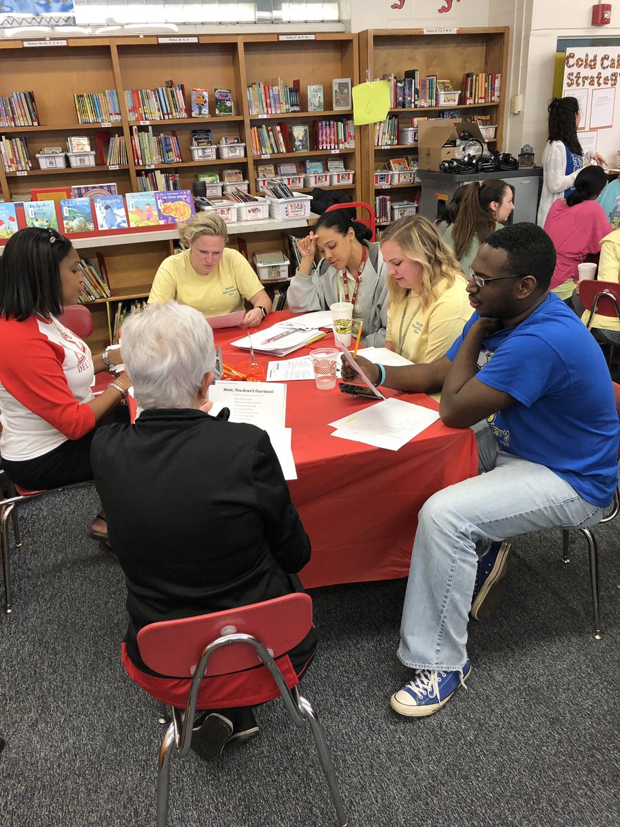 Kim Lavender tweet media