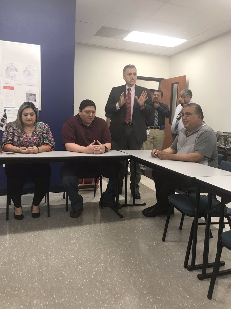 valorrgv's tweet photo. Telecommunications Week: Appreciation luncheon for our San Juan dispatchers for the great work they do. They answer 20,000 calls for service each year from our community. I am very proud of them and all the great work they do to protect our citizens and our officers. https://t.co/DSBHPErBJ6
