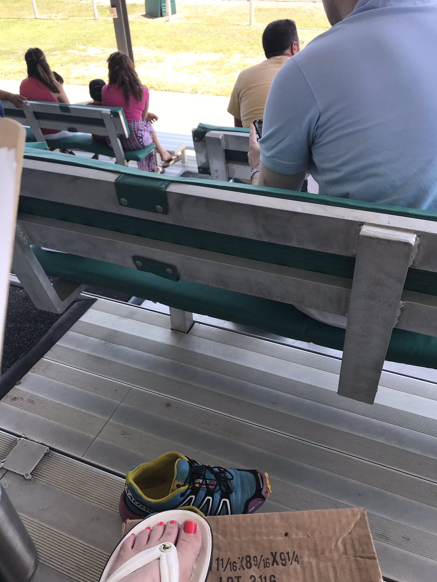zoecadman's tweet photo. Have broken out the flip flops @OBSSales #itsgettingwarm and yes that’s a box to put my feet on #shortpeopleproblems https://t.co/qcLSpjJWdC