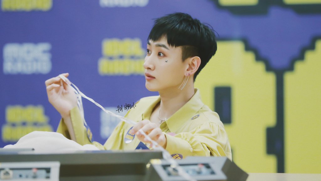 sunnns1's tweet photo. 20190417✨LEE/HYUKJAE✨ 
  Idol Radio @AllRiseSilver  #SuperJunior⁠ ⁠⁠ ⁠⁠ ⁠  #은혁 #Eunhyuk #이혁재 #땡겨 https://t.co/IOUTnZdbS6