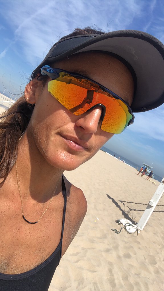 urango's tweet image. Anyone wanna come do sand sprints with me?