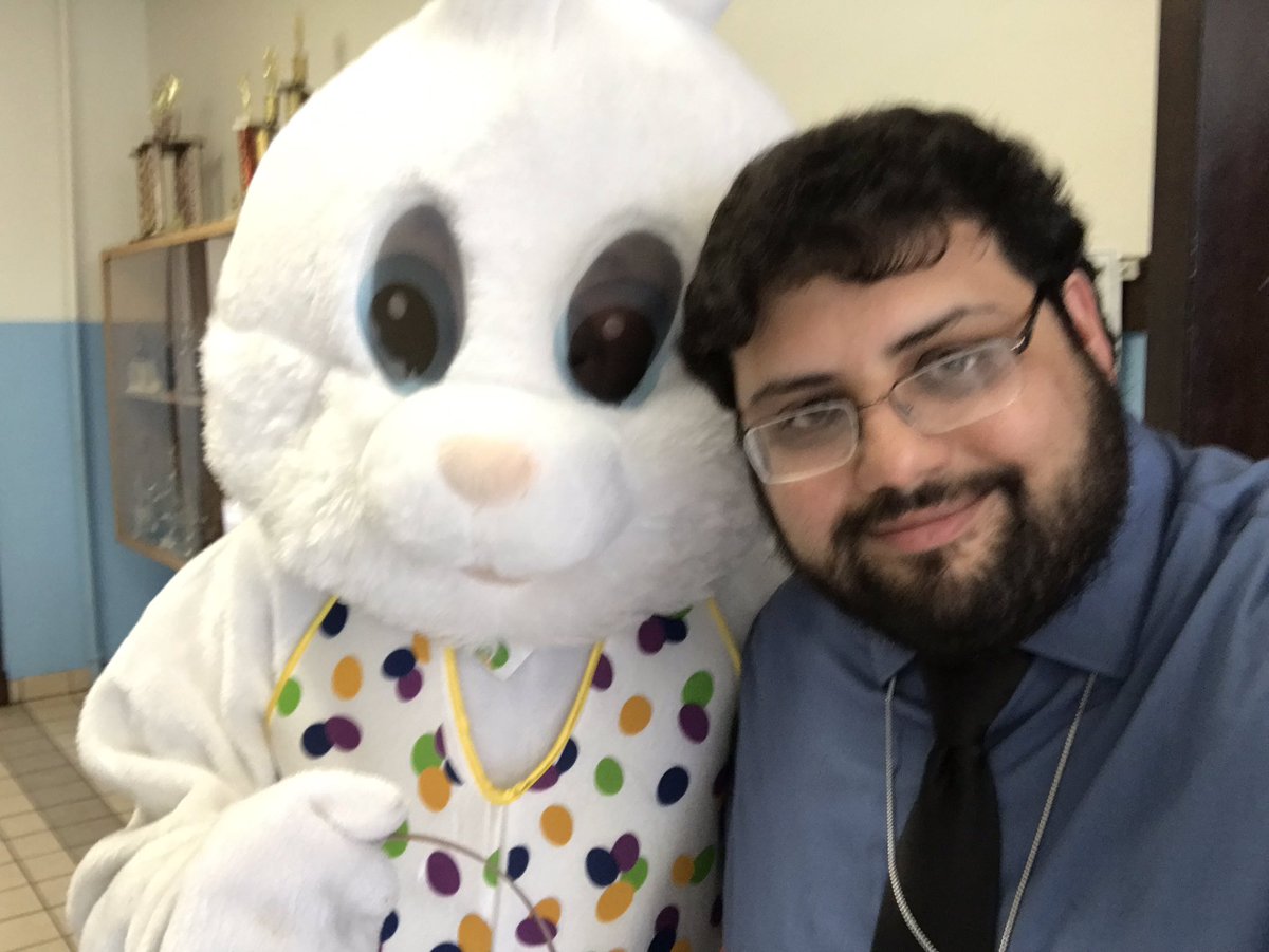 Justinquiroz's tweet photo. The Easter Bunny visited OLR school today. It was a hoppin time. #easterbunny #rabbits #olrschool https://t.co/JK8a79f3Ro