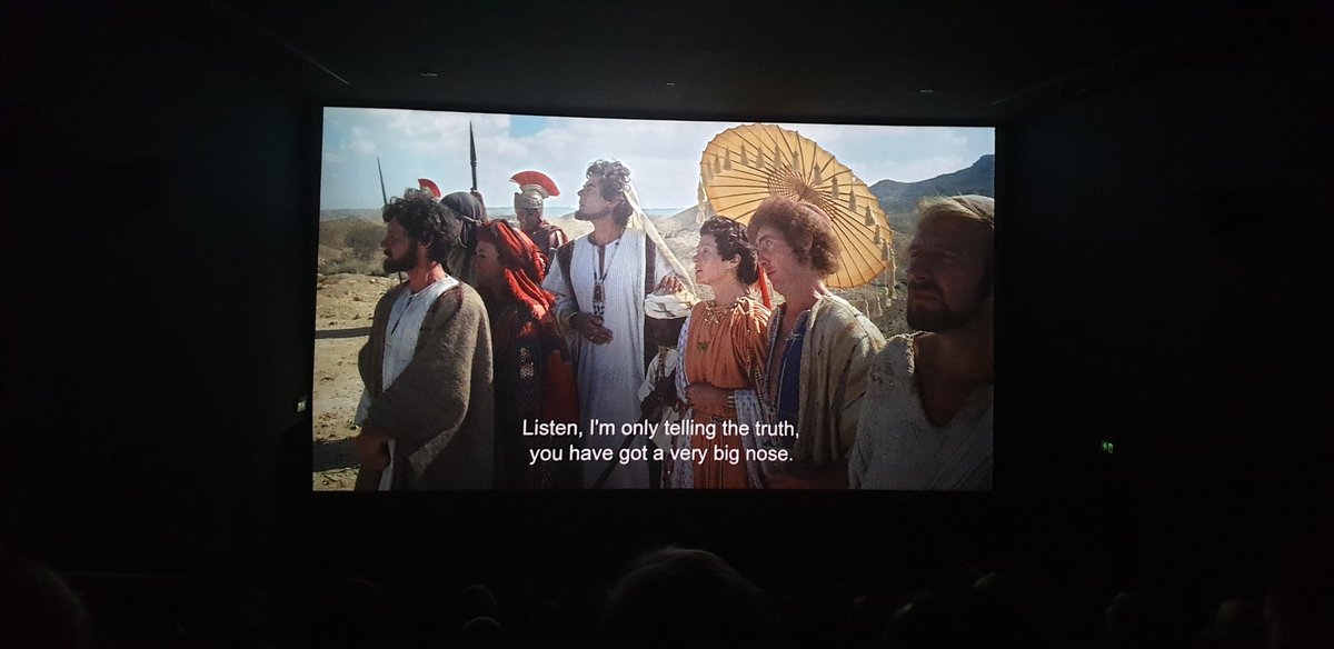 joopb68lfc's tweet photo. De tievus met je duh peshun. Ik kijk nu naar het enige echte verhaal over de Messias. #monypython #LifeOfBrian https://t.co/60SE5ww15g