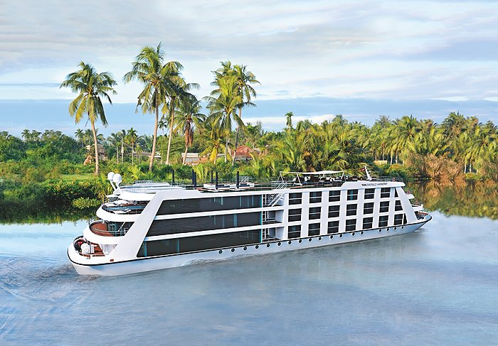 AnnitaNFriends's tweet photo. Interested in going on a Mekong River Cruise? I say yes!! Emerald Waterways new ship Emerald Harmony is set to sail. Check out their website & book a cruise. https://t.co/uuDzWi3D3j @EmeraldWaterway #rivercrusing #mekong https://t.co/F6bfZ4ZFEH
