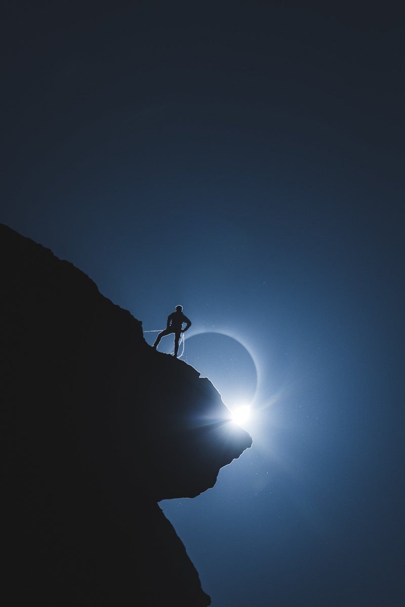 InduroTripods's tweet photo. #ThrowbackThursday to this amazing shot by our friend @studercinema 😍

Learn how Andrew captured this shot: https://t.co/Blif4HsOi4

#InduroPushFurther https://t.co/Jn1Z3fMR8w