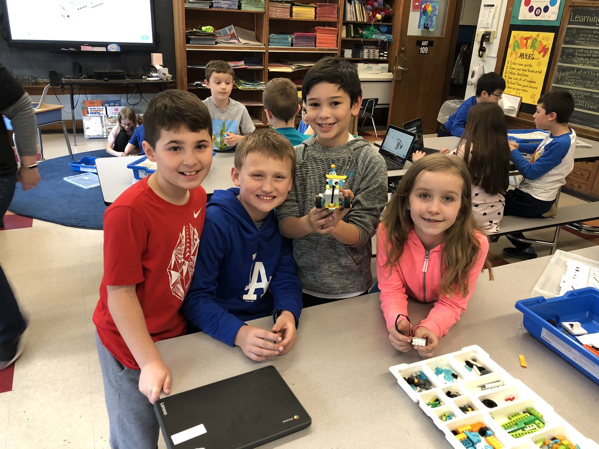 GFtechteam's tweet photo. Shout outs to @TCSD tech department who inspired us with their presentation at @NERICInstructs tech awareness day in December. We just finished our 1st STEAM day and had a great time! https://t.co/iwTOGI8xph