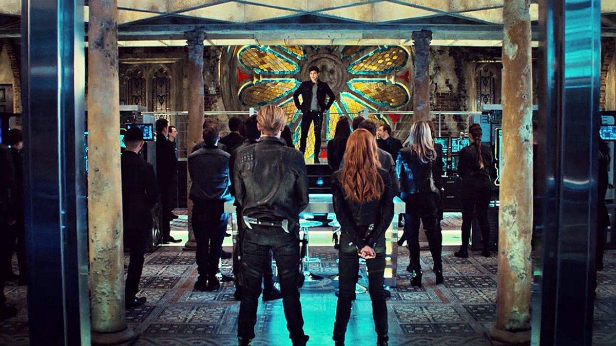  #ALECvsALPACA -The Beast Within #Shadowhunters #SaveShadowhuntersScreencap: @shuntertaz  @MatthewDaddario  @DomSherwood1  @Kat_McNamara  @ShadowhuntersTV