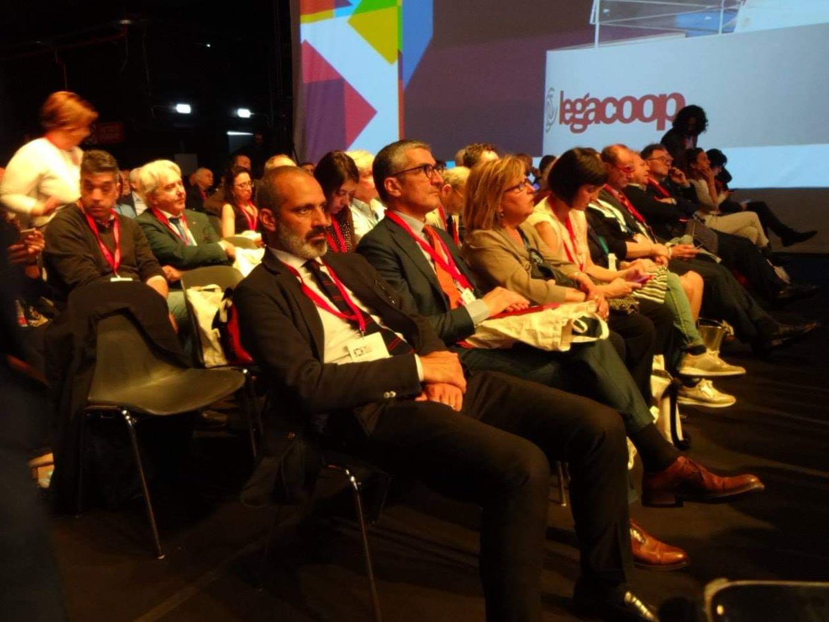 LegacoopLiguria's tweet photo. Complimenti @mauro_lusetti Presidente @LegacoopN
Siamo sicuri che promuoverà i valori di inclusione e solidarietà che abbiamo messo al centro della stagione congressuale coniugandoli con l'innovazione e la sostenibilità.
Rossi, Frega, Loscalzo, Berardini, Vergassola in Direzione. https://t.co/zwI0eZeKmy