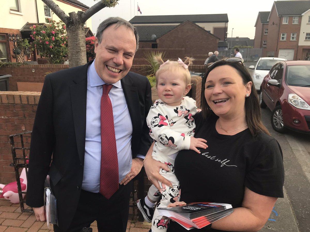 BrianKingston's tweet photo. Calling with folk of all ages in Woodvale this evening with Nicola Verner, William Humphrey & Nigel Dodds - a great response as always! #TeamDUP #StrengthToDeliver #DUP123 https://t.co/z3KGlGXyji