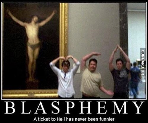 DroneBoobs's tweet photo. #MaundyPython 😂🤣😝 

Enjoy the #blasphemy. https://t.co/S7SXfIVHeO