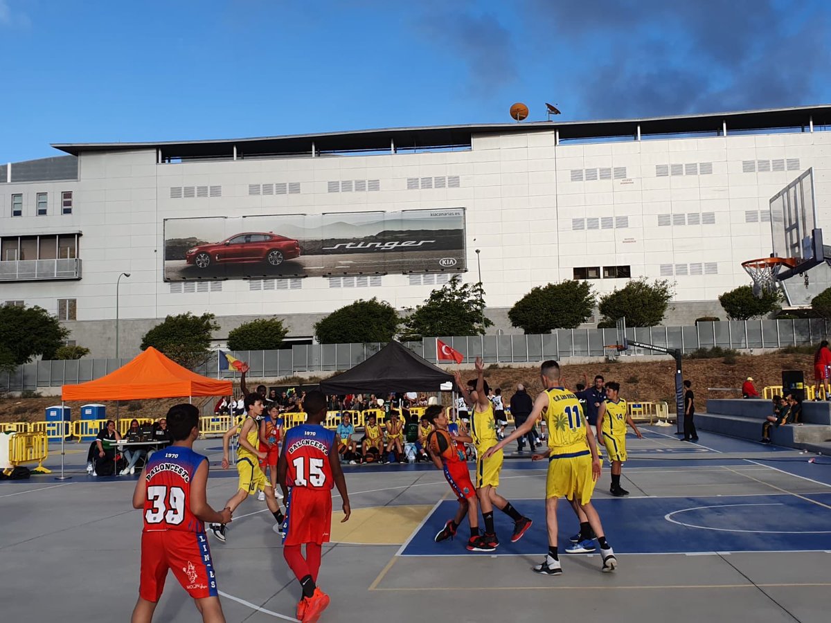 ACBKidsCup's tweet photo. 🏀SEMI FINAL🏀 U14 MASCULINO en canchas “PEPE ARMAS”
@GranCanariaCB Vs @BFuenlabrada  En directo aquí: https://t.co/2cMErWsaPQ 🔈🔈 #Acbkidscup #IslaEuropeaDelDeporte @ACBCOM @GranCanariaCab https://t.co/XXFNNE8ARE