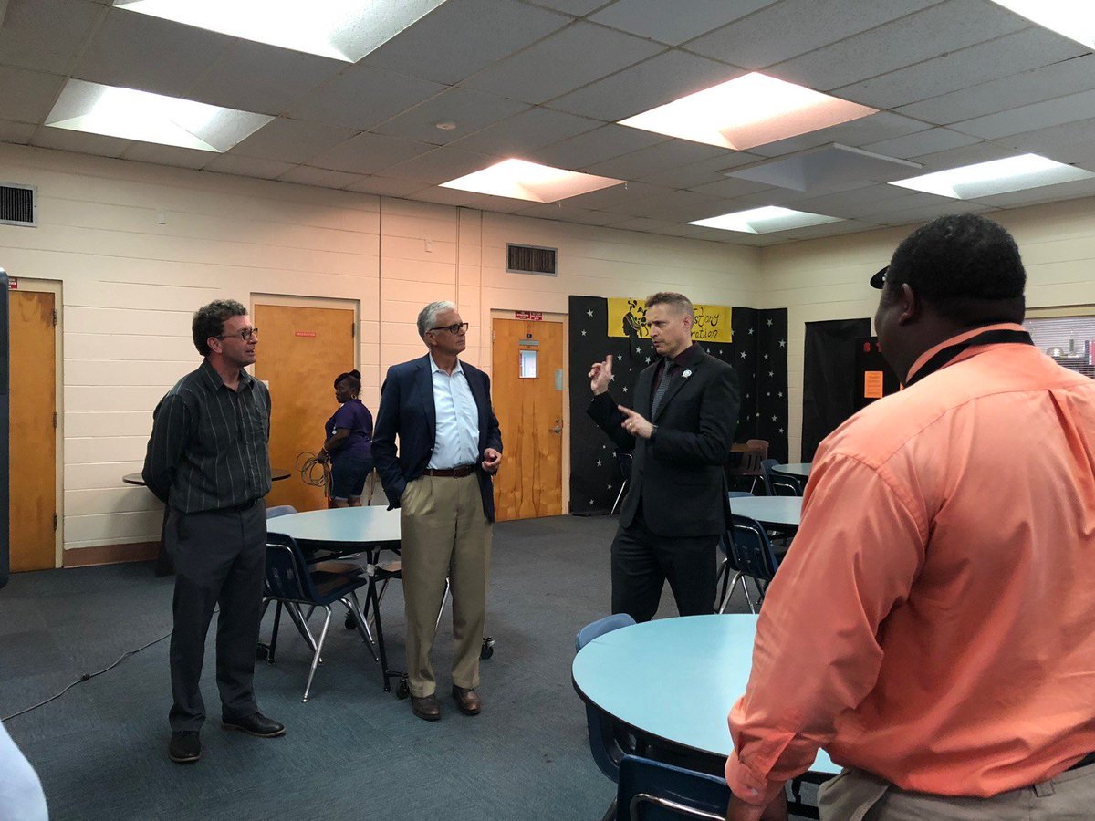 MendezCenter1's tweet photo. Superintendent Jeff Eakins visits Grace Point and Mendez Exceptional Center https://t.co/0FVzJnWmzz