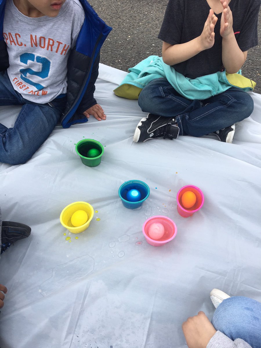 Dying eggs today outside to kick off Spring Break!🌼☀️😊<a href="/CubsKp24/">Kennedy Park School #24</a>