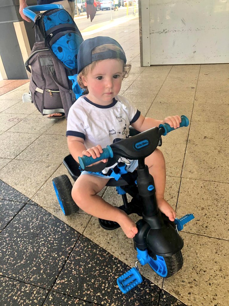 AlanBusby9's tweet photo. How cool is my nephew Lauchie. He is turning into quite the little Australian. #loveoverthemiles #unclealan #toocoolforschool #misshim https://t.co/LdlAKNJxnX
