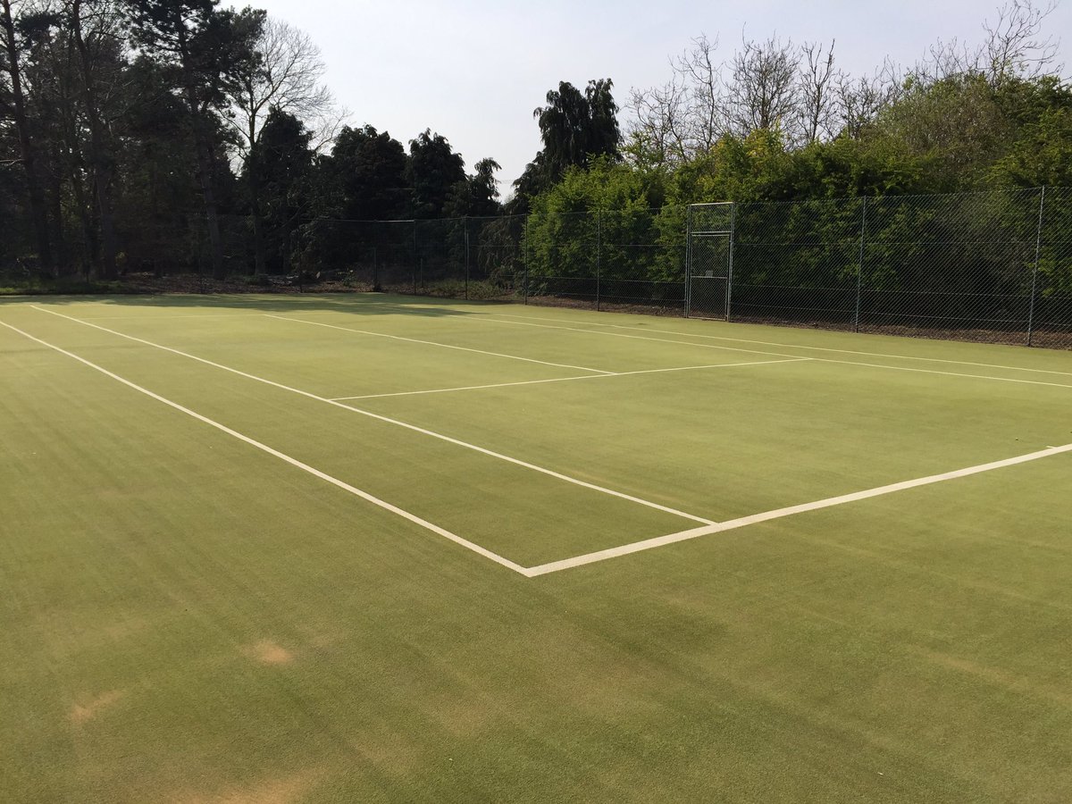 AtcHardy's tweet photo. Tennis Court Maintenance at its best https://t.co/l5qmOzQS6i