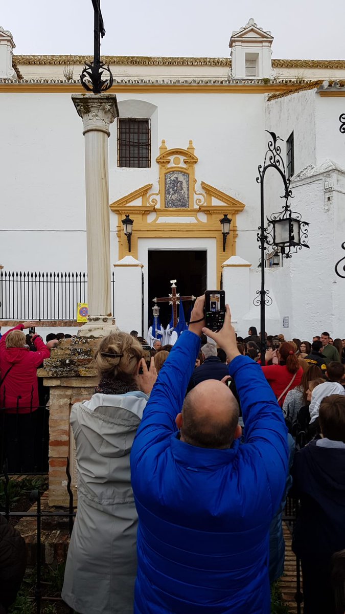 El_Sahumerio's tweet photo. @FedericoJMB @ArrabalCarmona @columnacarmona @ConsejoCarmona @SSantaCarmona @elgrifoinfo Si, ha salido hace unos minutos https://t.co/psy7Y0TbKP