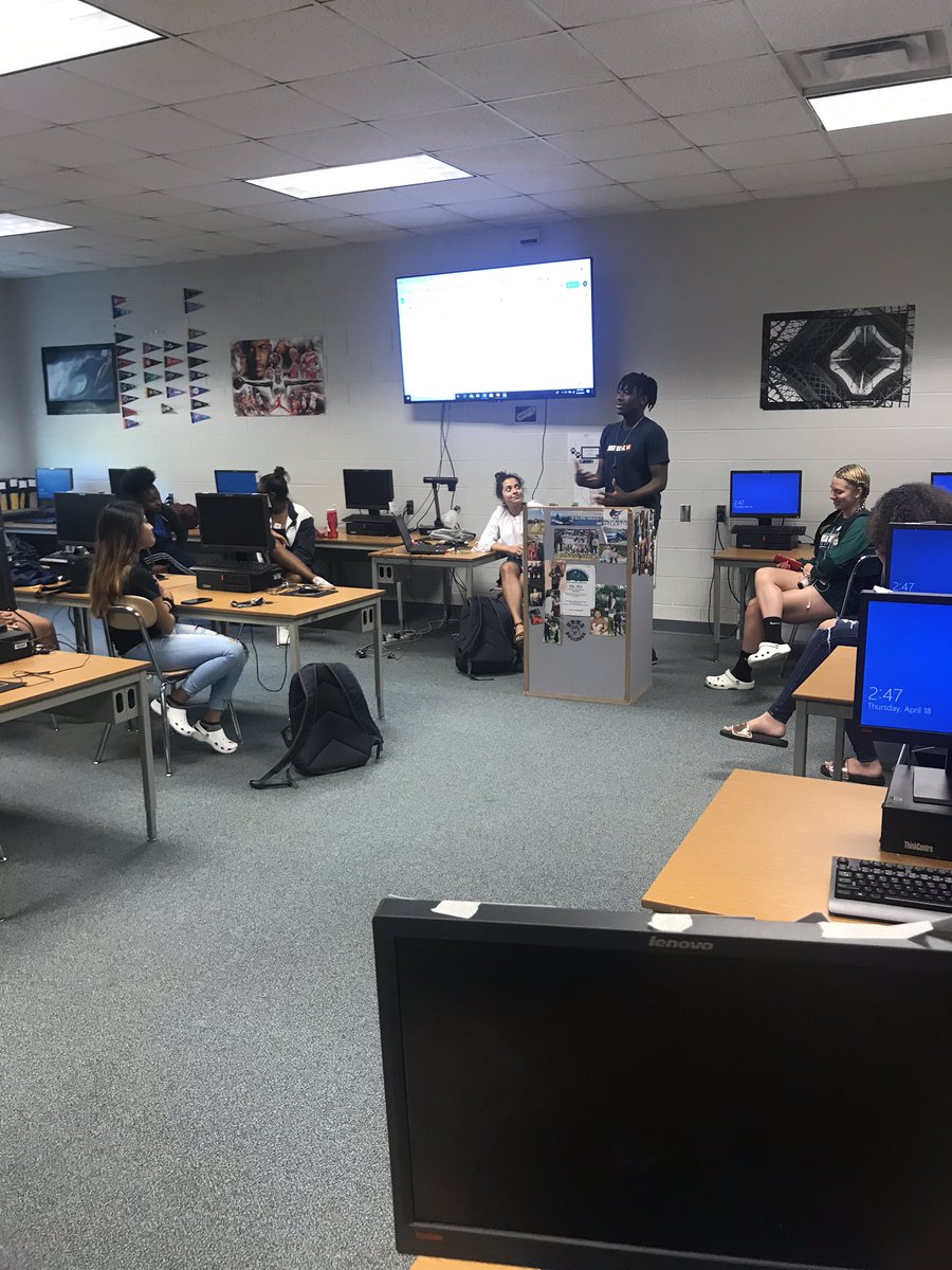 SRMHSHOSA's tweet photo. HOSA members making speeches to run for next year’s positions! https://t.co/2nVbhxrDx4