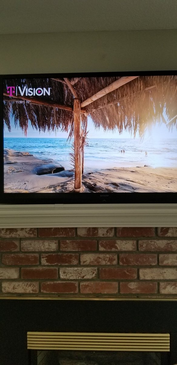 The Leonatti's are cutting the cord with cable! <a href="/AndyLeonatti/">Andy Leonatti</a> @TVision <a href="/TMobile/">T-Mobile</a>