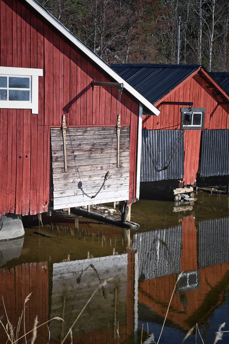 Båthus från Stockholms norra skärgård, Skepphusviken utanför Herräng.

#kulturarv #kulturmiljö #Båthus #Faluröd