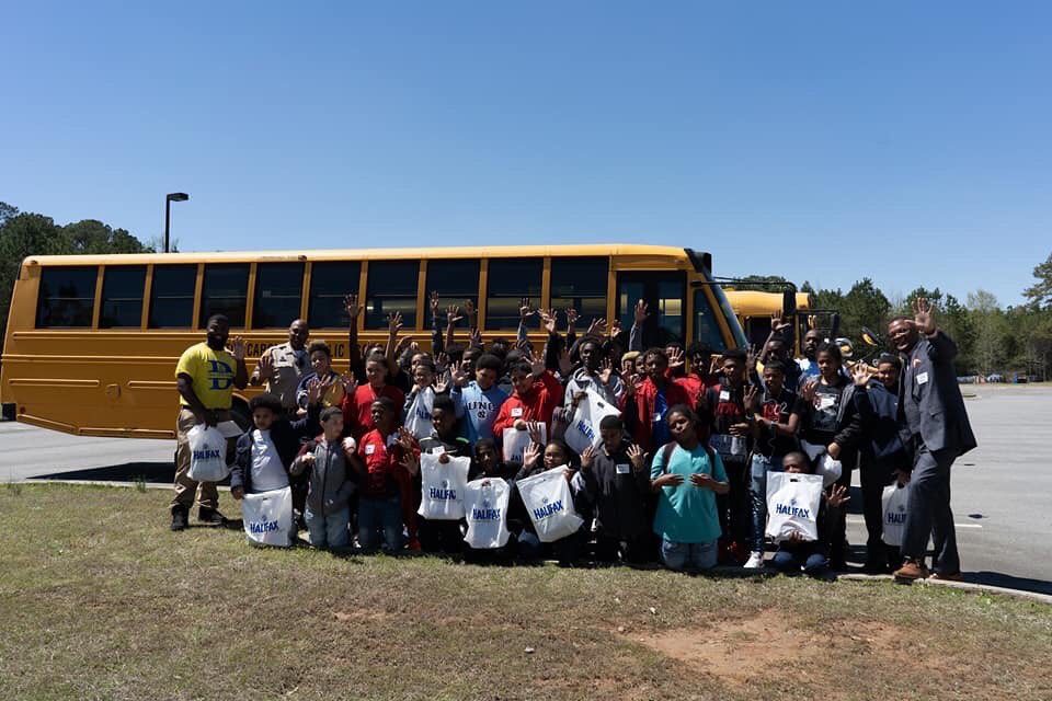 HCCPRIDE01's tweet photo. P.R.I.D.E.’s 2019 Men To Men STEM Summit was a success!  We would like to thank everyone who participated and helped to provide local students exposure to STEM fields.  Students spent the morning learning about the futures they can create with the power of STEM! https://t.co/AVq8ETq2oa