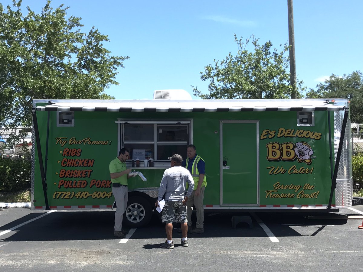 MatthewAyalaFL's tweet photo. Been a busy week with @SiteOneSupply South Florida #SpringFlings.
I’m BBQed out... https://t.co/YxlbM4GBd3