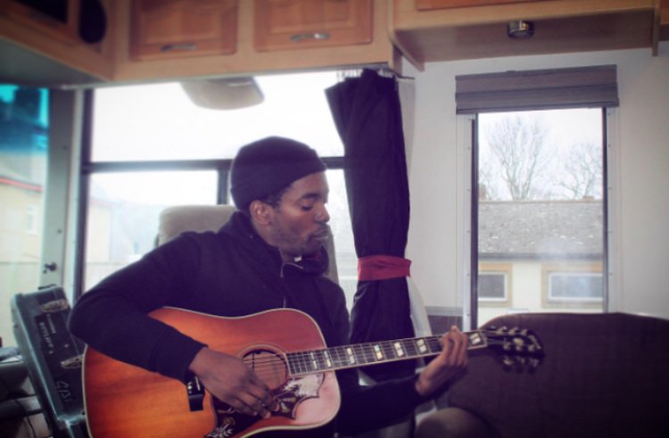 BurningMenFilm's tweet image. What does it mean to be on the road to you?
For us Burning Men it means following our dreams no matter what the cost, challenging life and taking it for all that it’s got.

#burningmen #burningmenfilm #roadmovie #burningmenmovie #indiefilm #indiemovie #britishfilm  #rocknroll