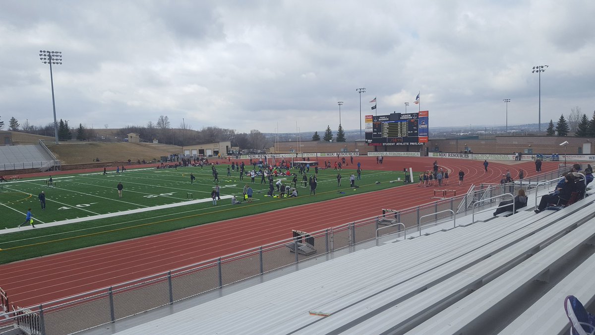FNHBoysXC's tweet photo. Spartan Track &amp; Field at Bismarck for today's meet!

#SpartanPride #NorthDistance https://t.co/ertS7GJAqN