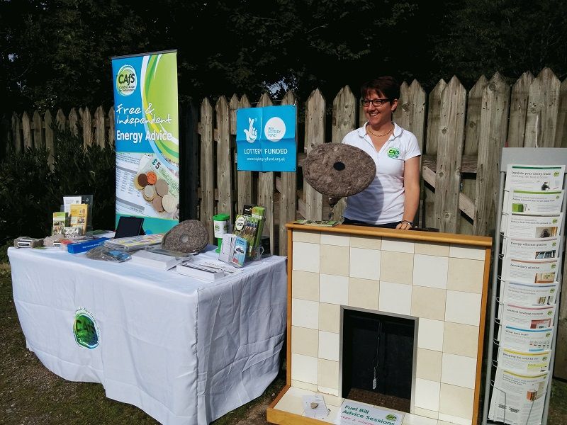 Are you looking for a new challenge? A job where you're helping people in #Cumbria? Then join us! We need a project officer to run our Cold to Cosy Homes scheme, offering energy-saving advice &amp; draughtproofing to help vulnerable people. Apply now! buff.ly/2P3mzDb #jobs