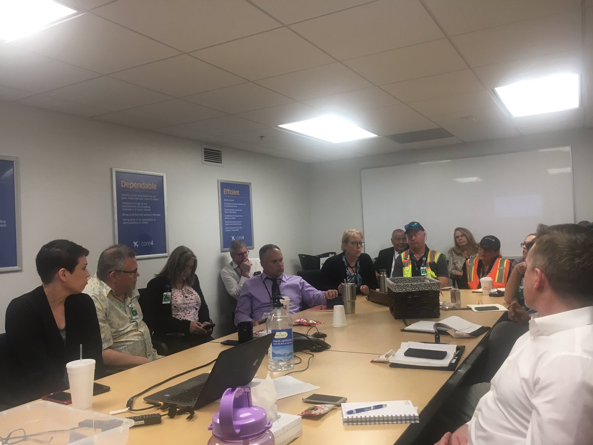 vargas_cara's tweet photo. Yesterday was a few sessions from our 2019 IAH Leadership Development series with every division in Houston attending. Great learning and engagement.... all while making great leaders even better! @weareunited #OneHubOneTeam #IAH #beingunited https://t.co/y1a5k04SYg