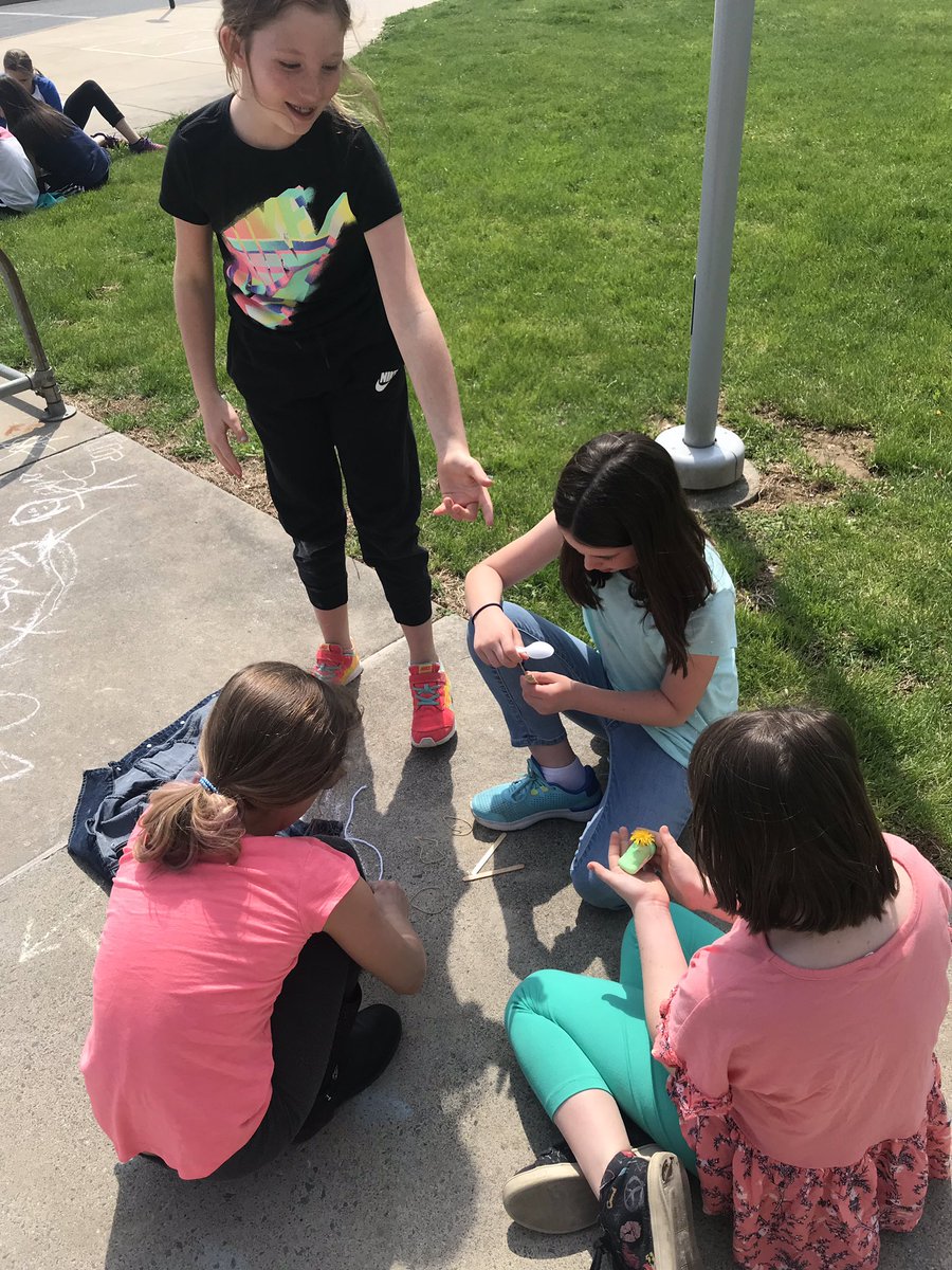 MissRabeh's tweet photo. We got to hang with our peeps this afternoon to launch some peeps!#tweetingourpeepadventure #peeplaunchers #tweettweet #aNAISing #stemactivity @KellyDeBoer5 @MrsMillerNAIS https://t.co/VlgMeBFakc