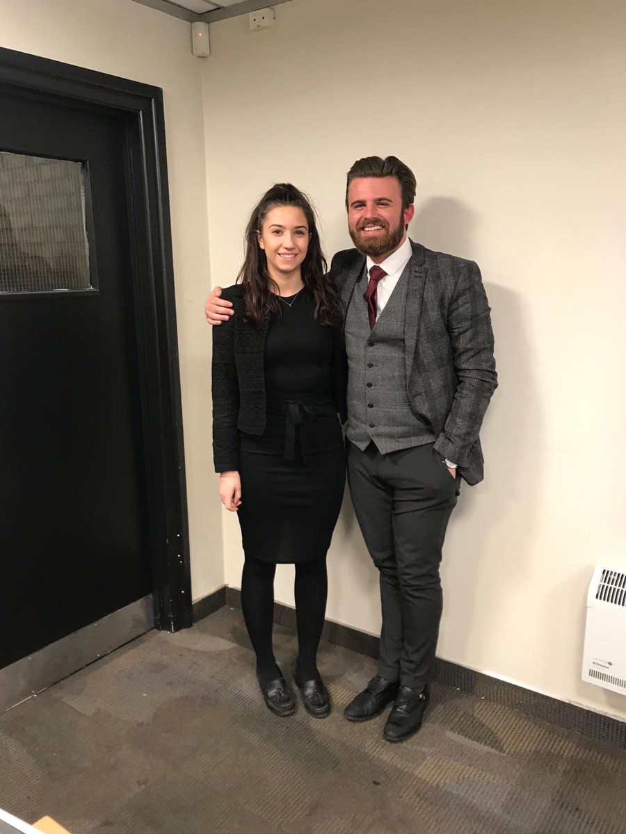 ERACU152's tweet photo. Our assistant  managers in top spirits after 4 back to back big 20/40 finishes, and successfully finishing the branch purge!! #U1STRONG https://t.co/v6H4yE9iCQ