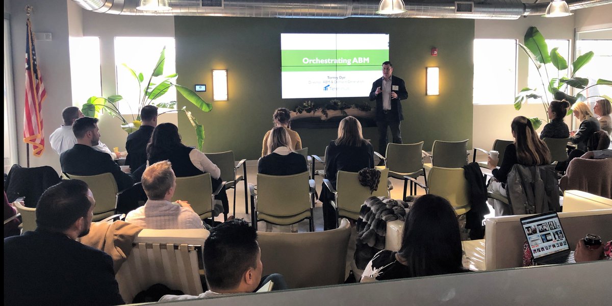 Edison_Partners's tweet photo. Batter up! @torreydye from @terminus showing the group how to #batterup your top-tier accounts. #EdisonRT #SalesandMarketing #roundtable https://t.co/5TdhtRzI4q
