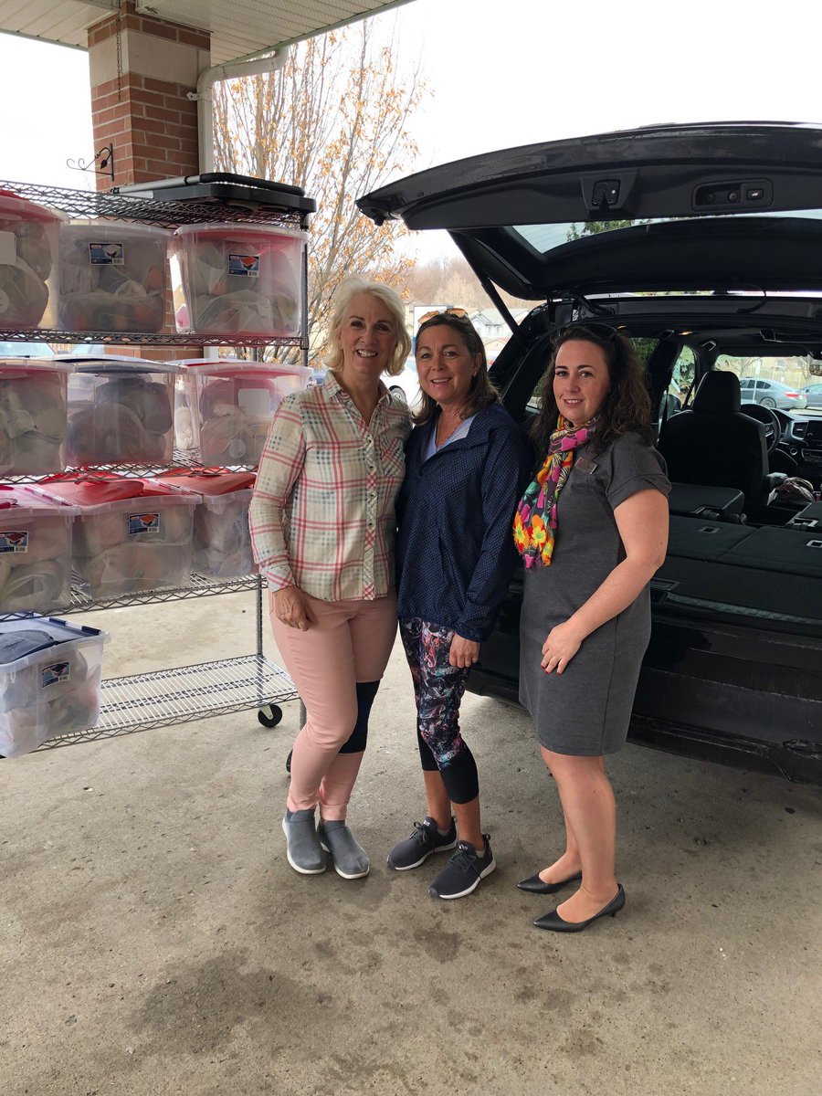 Cambridgehonda's tweet photo. Thank you to Kelly-Sue and Rhonda from Food4Kids Waterloo Wellington for having us in this morning. It is so inspiring what the both of you do and we are so happy we were able to support last month with our test drive for charity campaign. #cchcares #testdriveforcharity https://t.co/DgH991kpDP