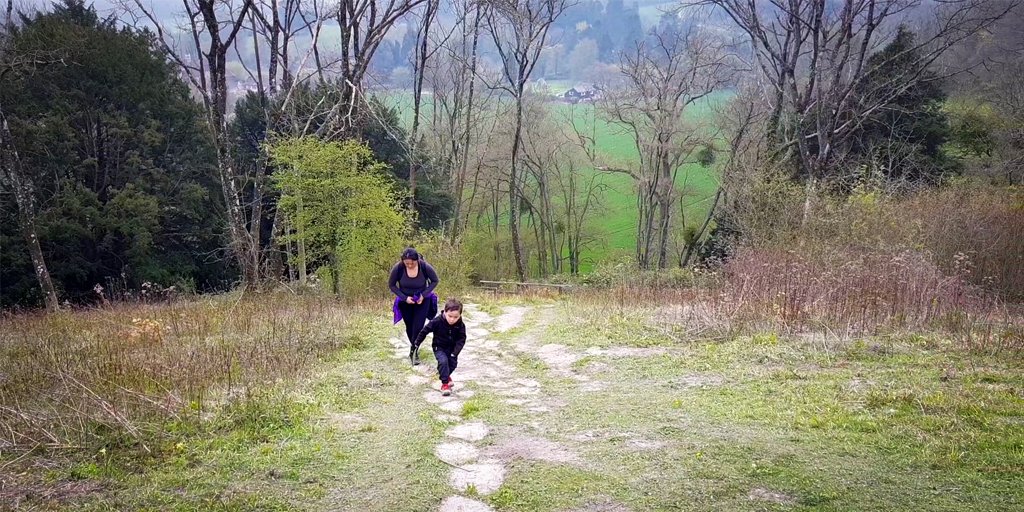 Steep!
What a cool place around Petersfield!
Water falls, steep hills and nice trails.

#Hikeoholics #Steep #Petersfield #AshfordHangers #adventure #outdoors #hiking #hike #hikingwithkids #hikingfamily #walkinguk #hikingfamily #hikinguk #ukhiking #ukhikers