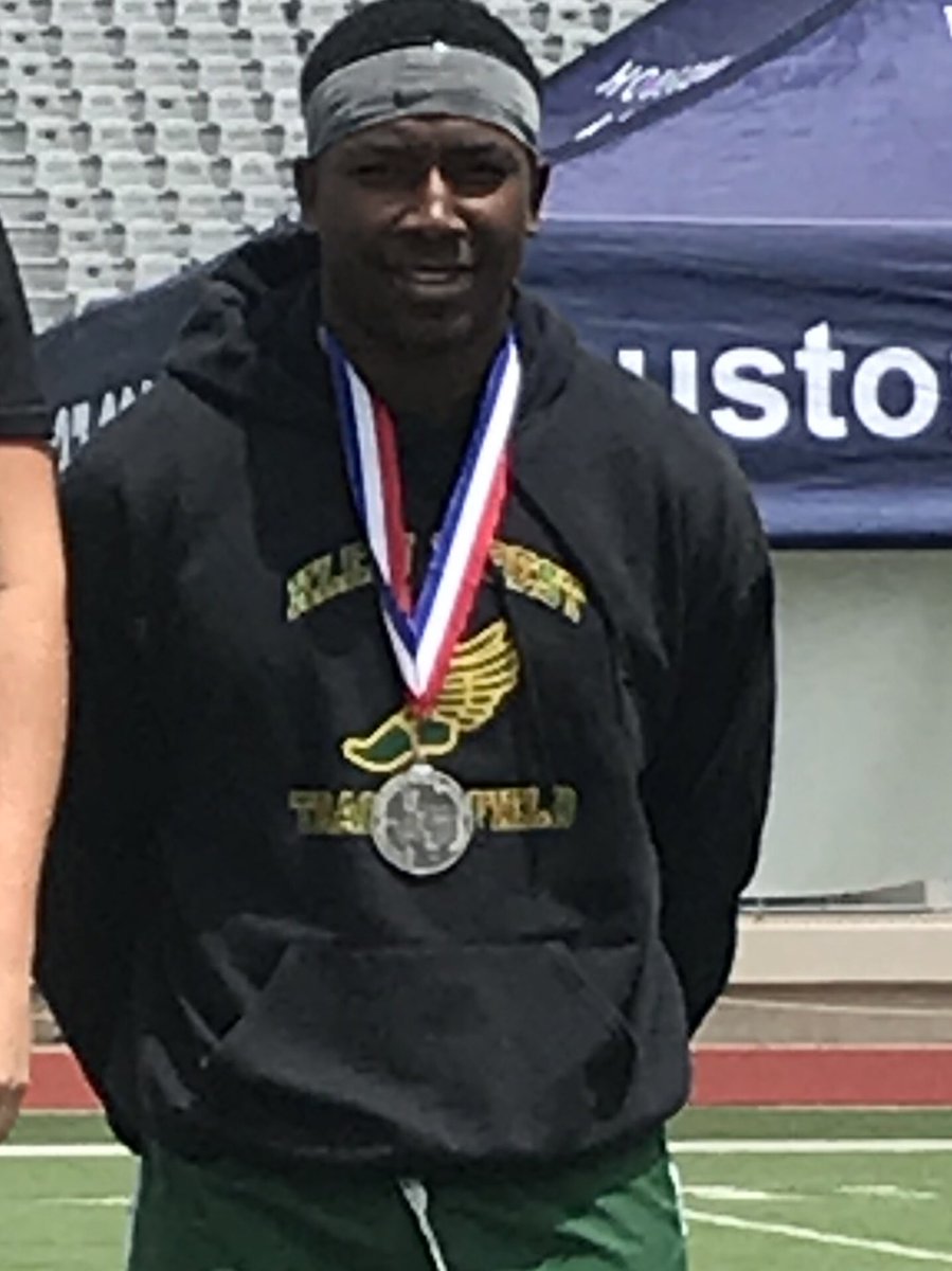 Maurice Westmoreland Qualified for Regionals with a 1st in the Discus 177’  and 2nd in the Shot Put 60’11”