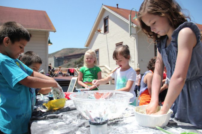 Interesting findings on Roots of STEM Success: 
1. STEM thinking begins in infancy
2. To become strong STEM thinkers, children need more play
3. STEM amplifies language development; language enables #STEM thinking
More: centerforchildhoodcreativity.org/roots-stem-suc… 
#STEMeducation