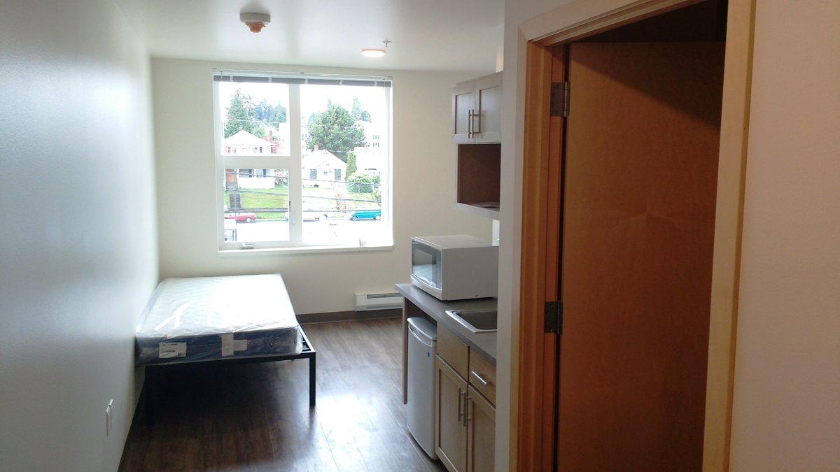MyEverettNews's tweet photo. Grand Opening showcases @Cocoon_House increased capacity to help at-risk youth in #Everett. Includes new space for 18-24-year-old young adults needing housing and help. https://t.co/ISojZFqjzQ https://t.co/ghSEBPcpn9