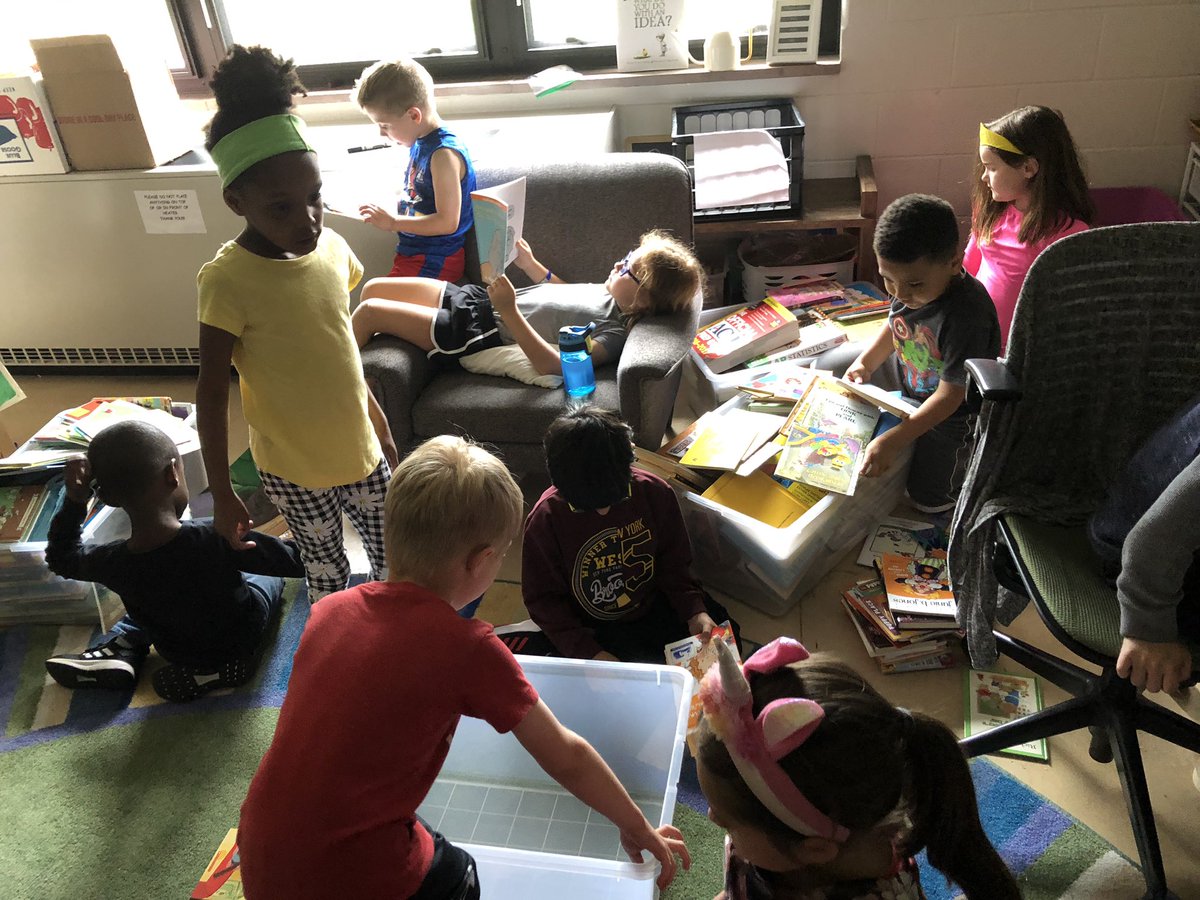 Car packed to the brim with books and ready for Lakota’s Earth Day Event! Hopewell’s Free Book Heroes are excited to give out a lot of free books this Saturday! #WEarelakota <a href="/hopewellECS/">HopewellECS</a> <a href="/phenomenalcoach/">Angie Brown Ph.D</a>