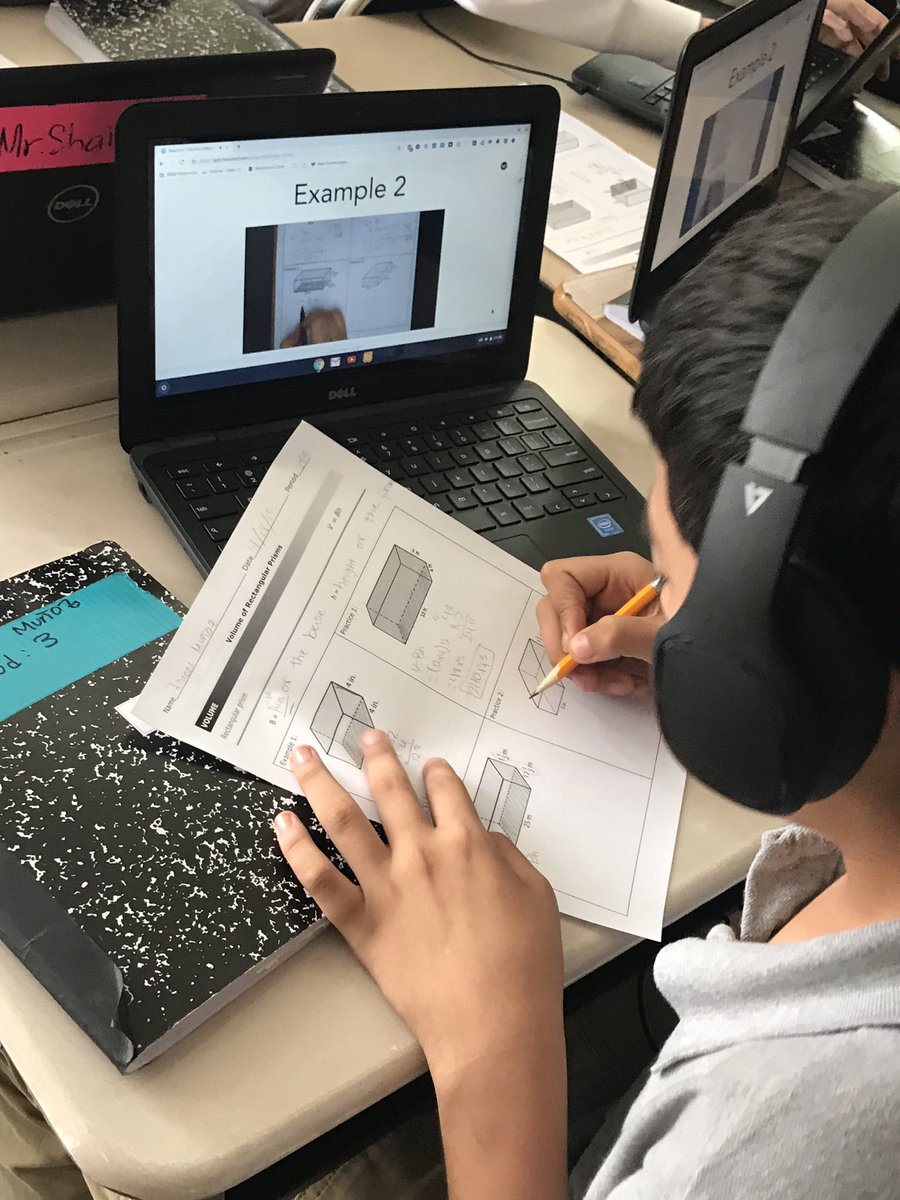 MathShaikh's tweet image. Students are working on Volume of Rectangular Prism using @nearpod. They are taking notes on example problem videos by @MathRhodes and solving practice problems on nearpod draw it tool. #landrummath #collabrativelearning @SpeyrerLMS @MsGuerrero2014 @LandrumMS